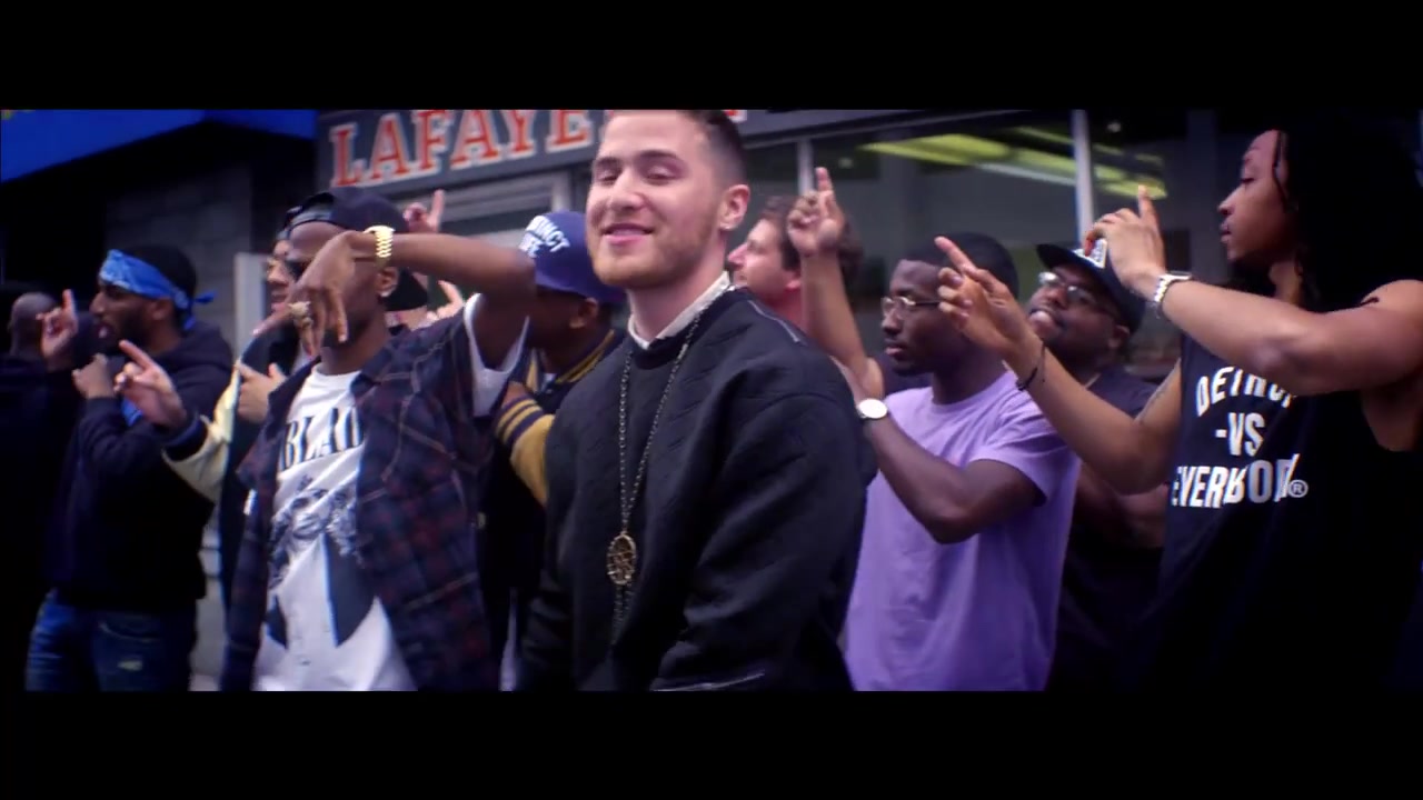 Mike_Posner_-_Top_of_the_World_ft__Big_Sean_330.jpg