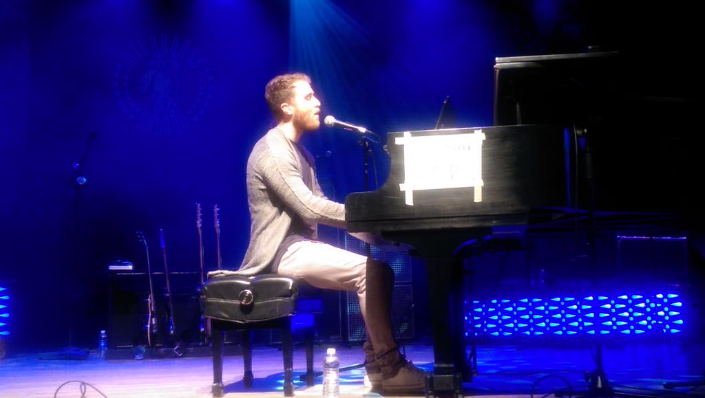 Mike Posner performing at The Wildhorse Saloon in Nashville, TN May 13, 2015
twitter.com/MySavannahLynne
