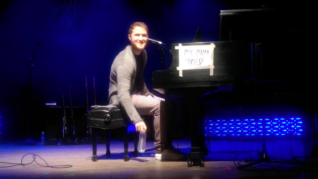 Mike Posner performing at The Wildhorse Saloon in Nashville, TN May 13, 2015
twitter.com/MySavannahLynne
