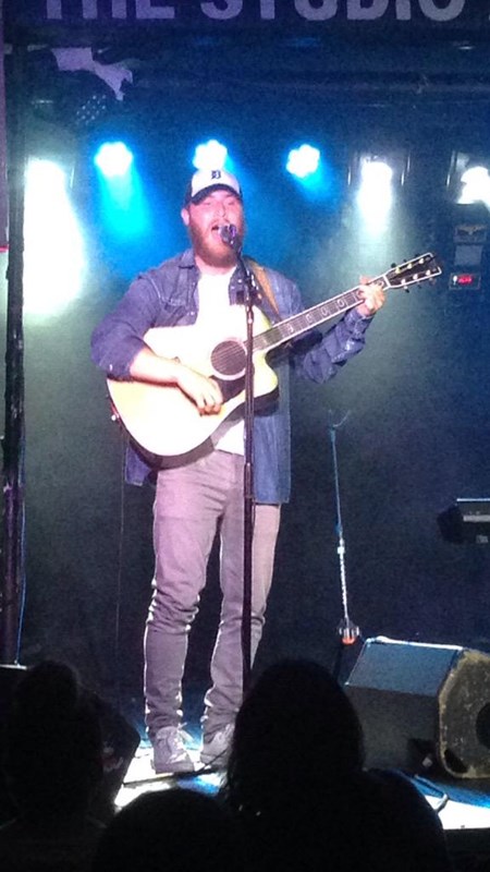 Mike Posner performing at The Studio at Webster Hall in New York, NY July 27, 2015
twitter.com/LoveLaugh_Nessa
