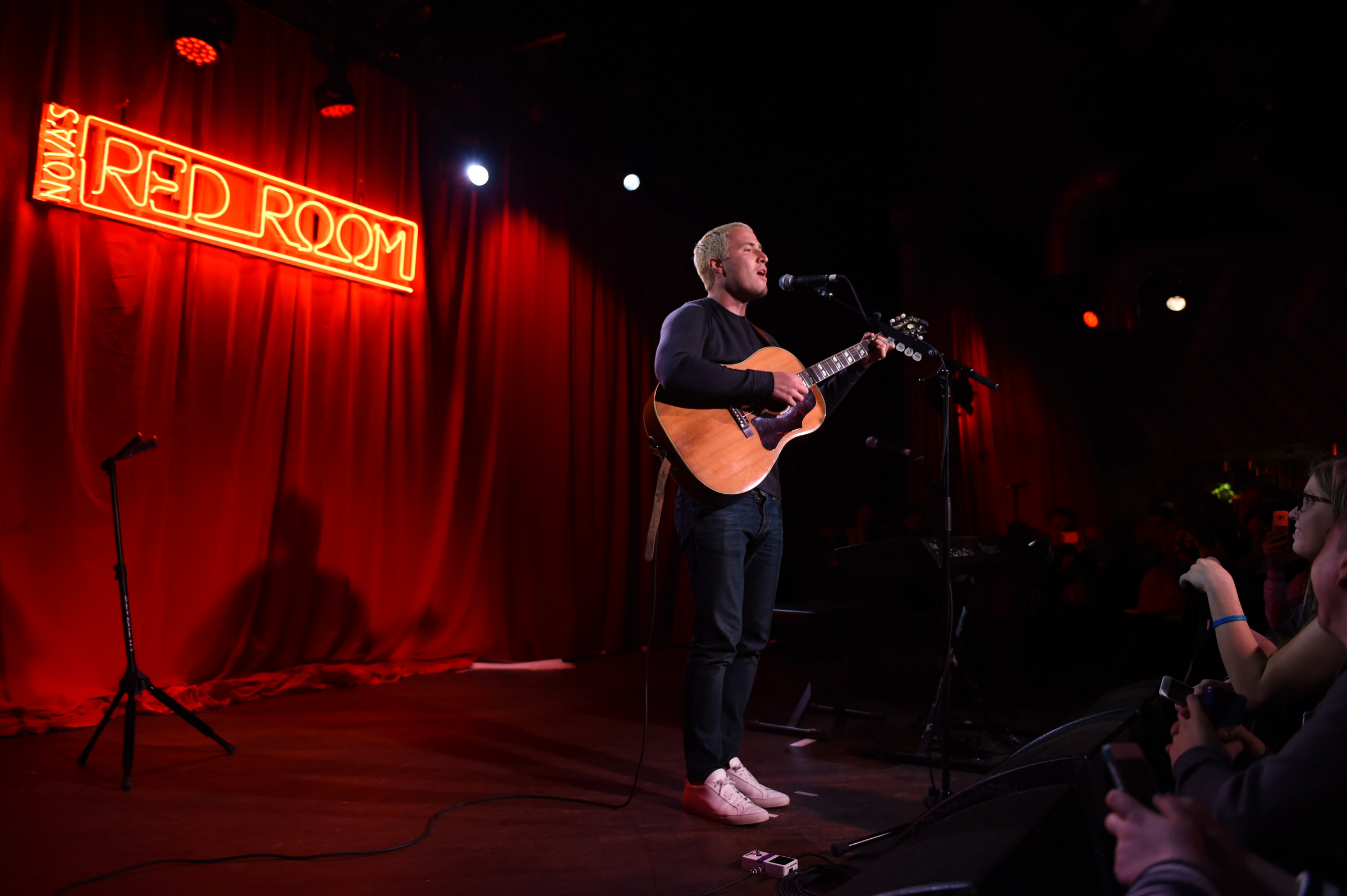 Novas-Red-Room-Sydney-06302016-1.jpg