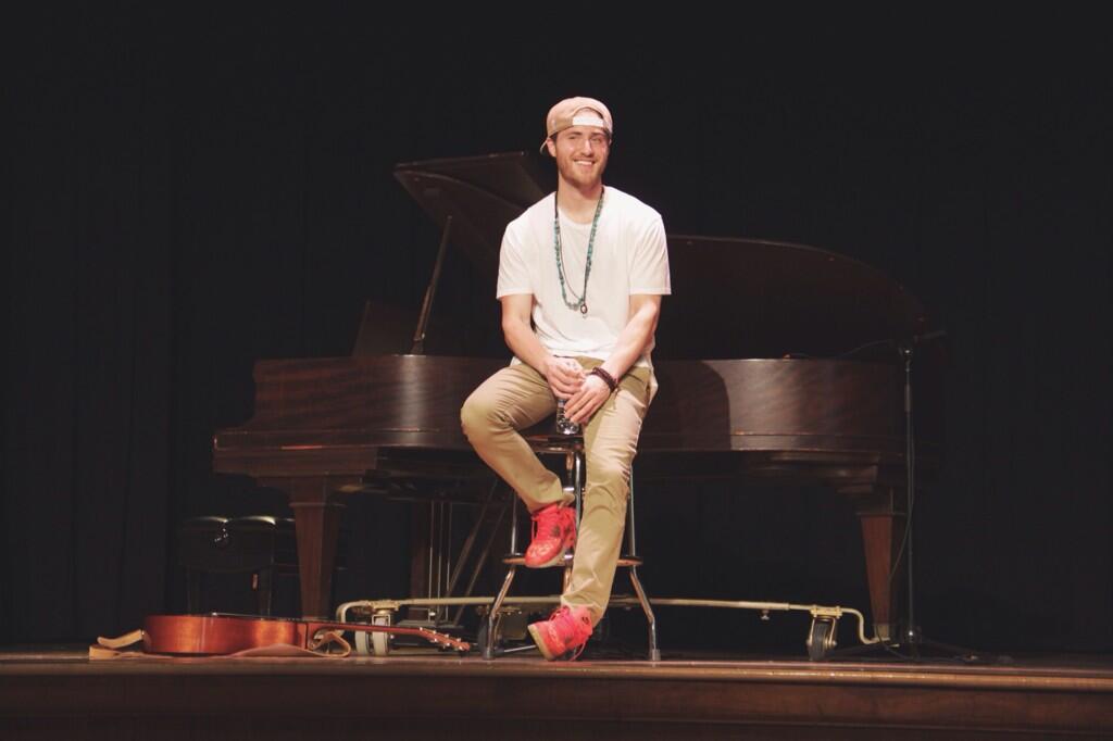 Mike Posner Q&A with OSU students in Corvallis, OR 5/31/14
Twitter @nicki80h8
