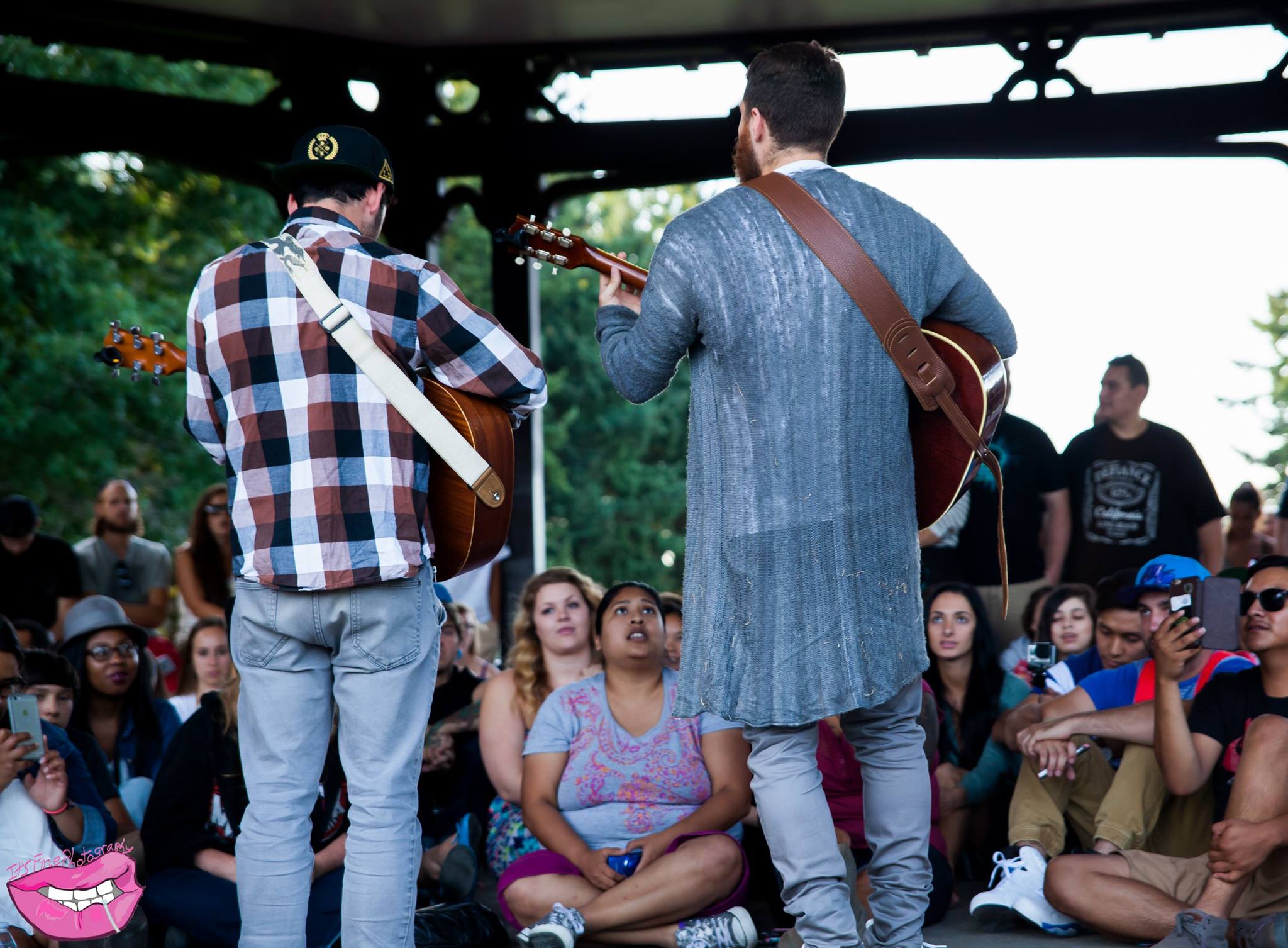 Mike Posner and Adam Friedman performing at Peninsula Park in Portland, OR July 15, 2015
Photo by Adin Penner / It's Fine Photography
facebook.com/itsfinephotography
