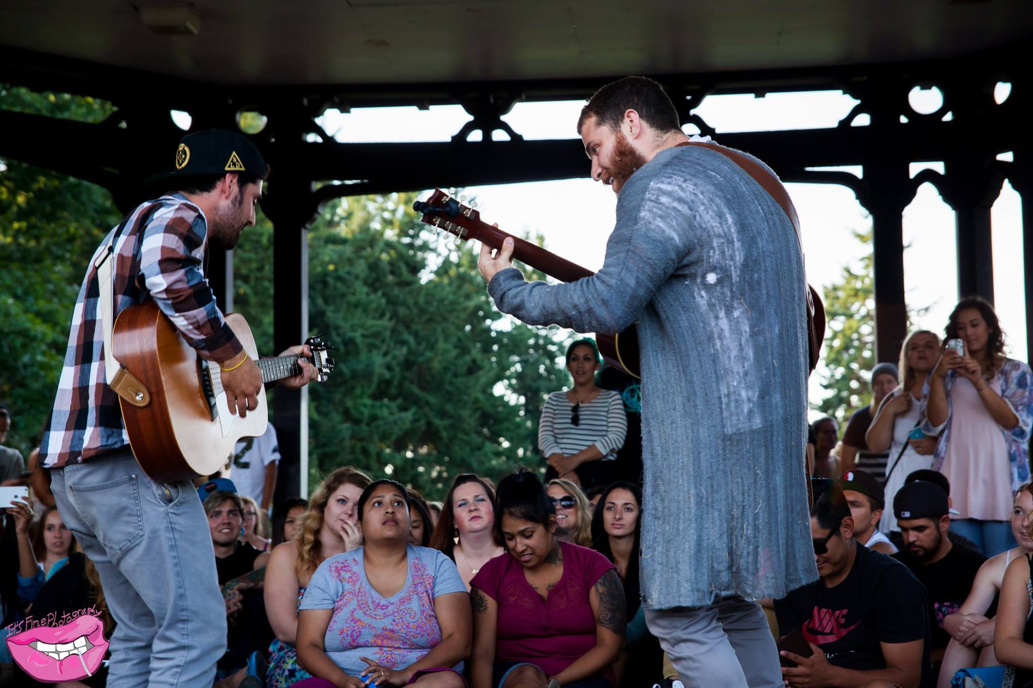 Mike Posner and Adam Friedman performing at Peninsula Park in Portland, OR July 15, 2015
Photo by Adin Penner / It's Fine Photography
facebook.com/itsfinephotography
