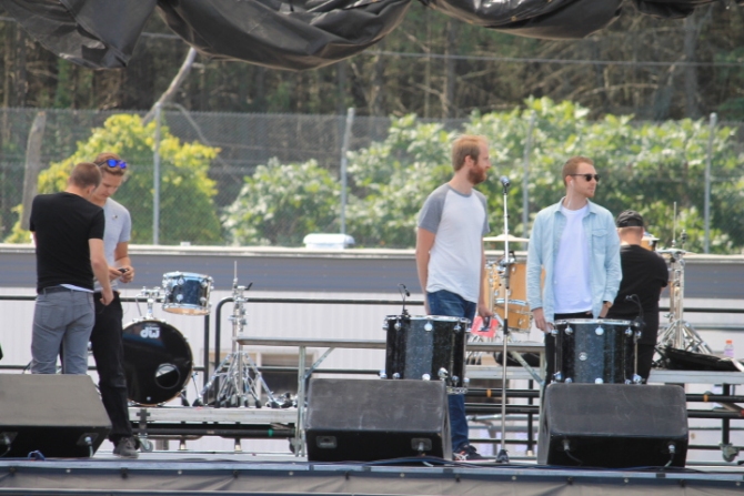 Setting up for 104.5 SNX Summer Music Festival in Marne, MI 8/15/2014
1045snx.com
