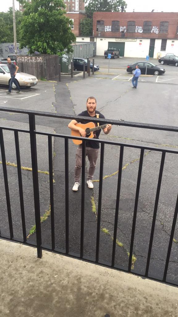 Mike Posner performing outside the Fête Lounge in Providence, RI July 30, 2015
twitter.com/SamF716
