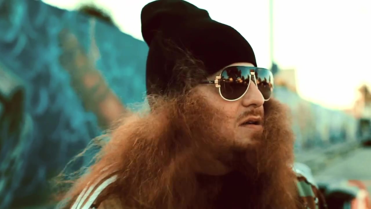 Rittz_-_Switch_Lanes_28Feat__Mike_Posner29_-_Official_Music_Video_078.jpg