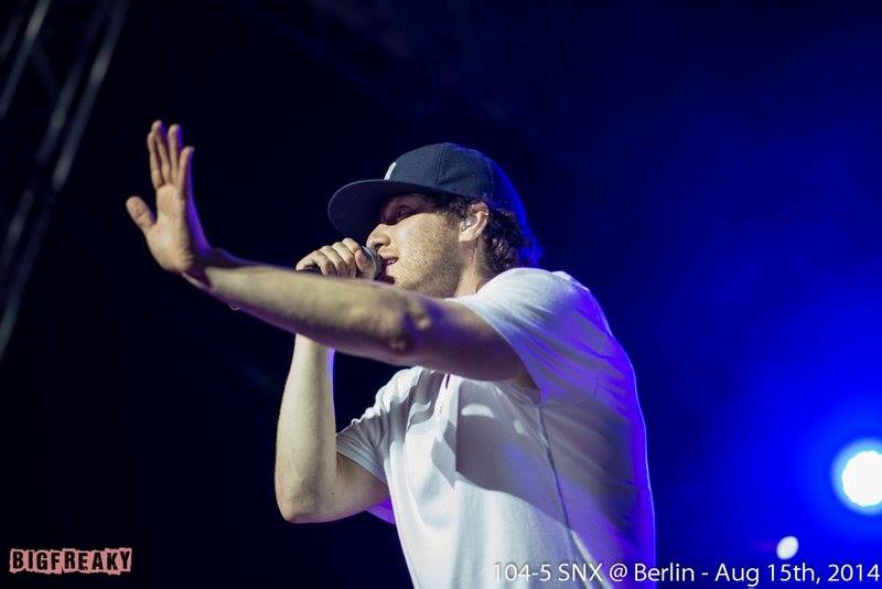 Mike Posner performing at 104.5 SNX Summer Music Festival in Marne, MI 8/15/2014
Photo by Big Freaky
facebook.com/1045snx
