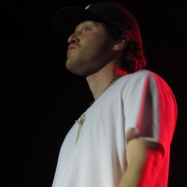 Mike Posner performing at 104.5 SNX Summer Music Festival in Marne, MI 8/15/2014
instagram.com/bryceps
