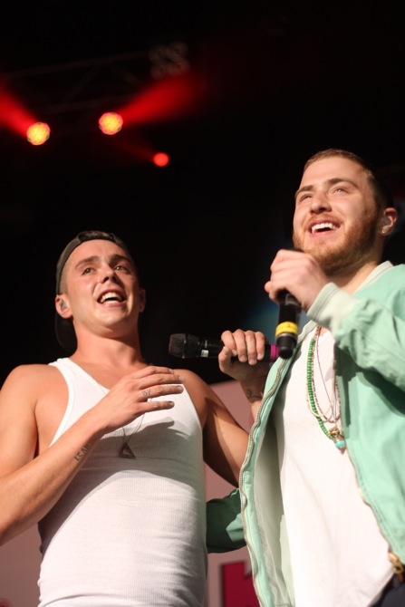 Sammy Adams and Mike Posner perform "L.A. Story" at Kiss Concert 2013
Photo by kiss108.com
