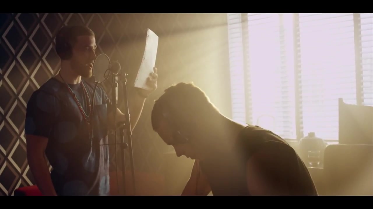 Sammy_Adams_-_L_A__Story_ft__Mike_Posner_039.jpg