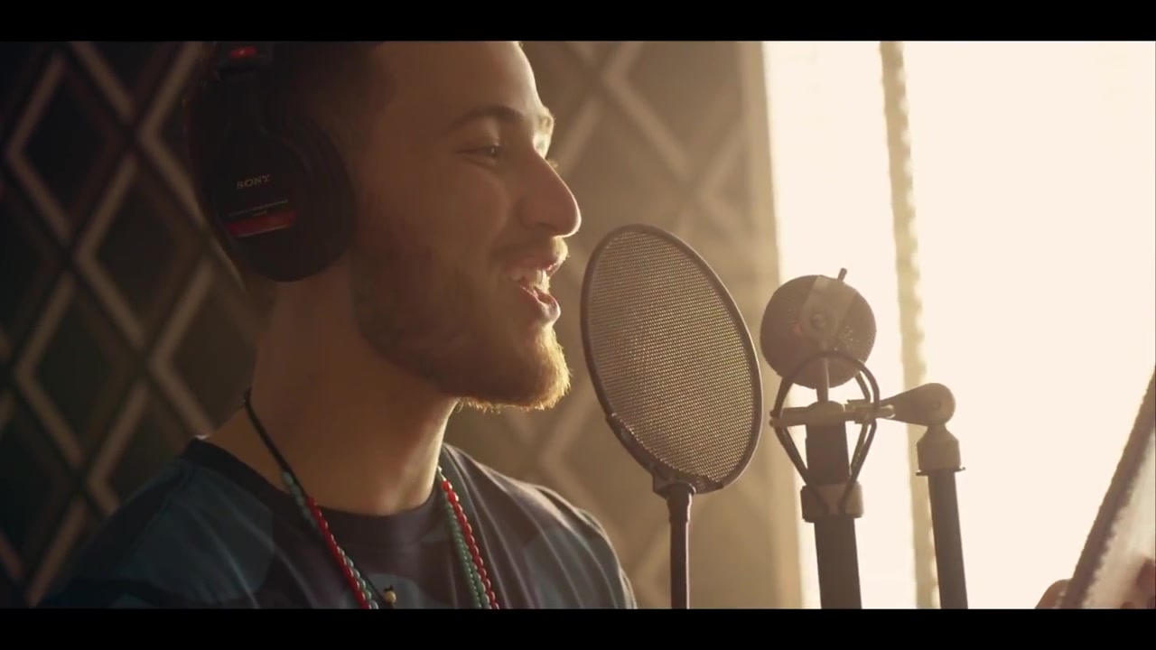 Sammy_Adams_-_L_A__Story_ft__Mike_Posner_045.jpg