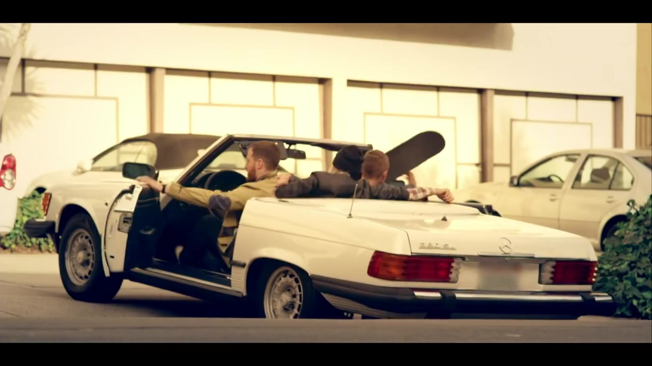 Sammy_Adams_-_L_A__Story_ft__Mike_Posner_273.jpg
