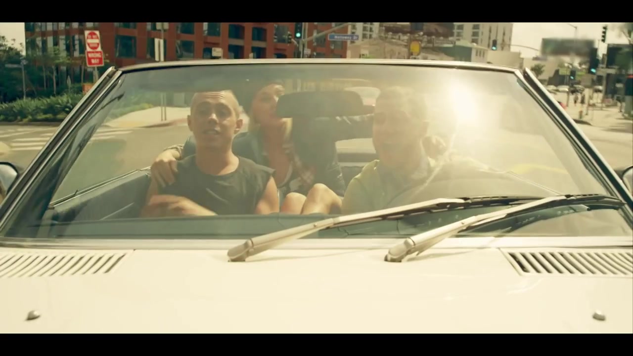 Sammy_Adams_-_L_A__Story_ft__Mike_Posner_325.jpg