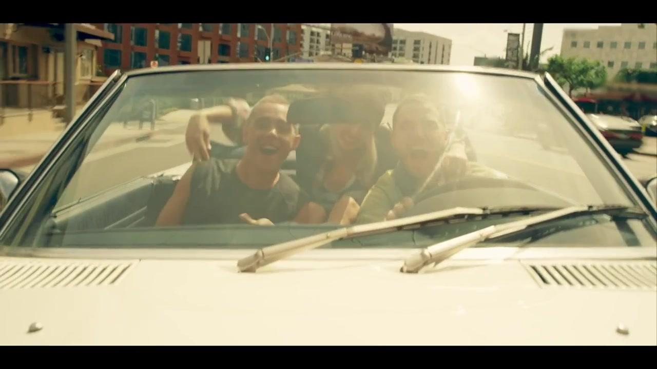 Sammy_Adams_-_L_A__Story_ft__Mike_Posner_328.jpg