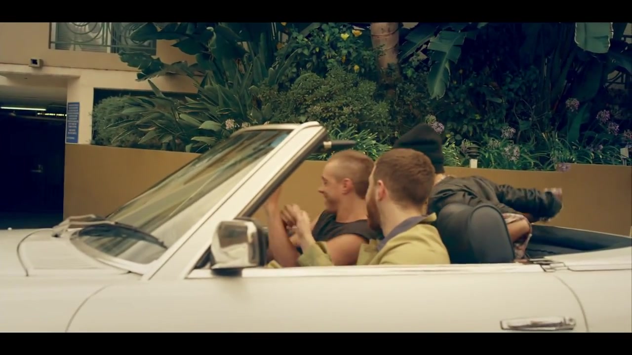 Sammy_Adams_-_L_A__Story_ft__Mike_Posner_341.jpg