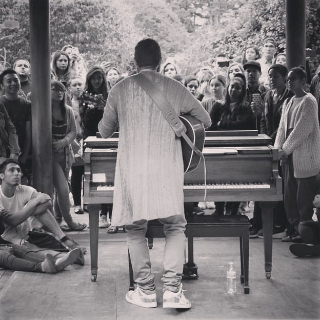 Mike Posner performing at San Francisco Botanical Garden in San Francisco, CA July 16, 2015
instagram.com/aswhit
