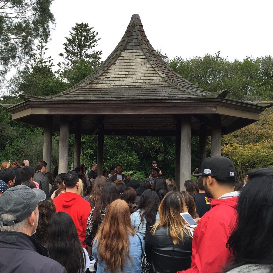 Mike Posner and Adam Friedman performing at San Francisco Botanical Garden in San Francisco, CA July 16, 2015
instagram.com/greenmo10
