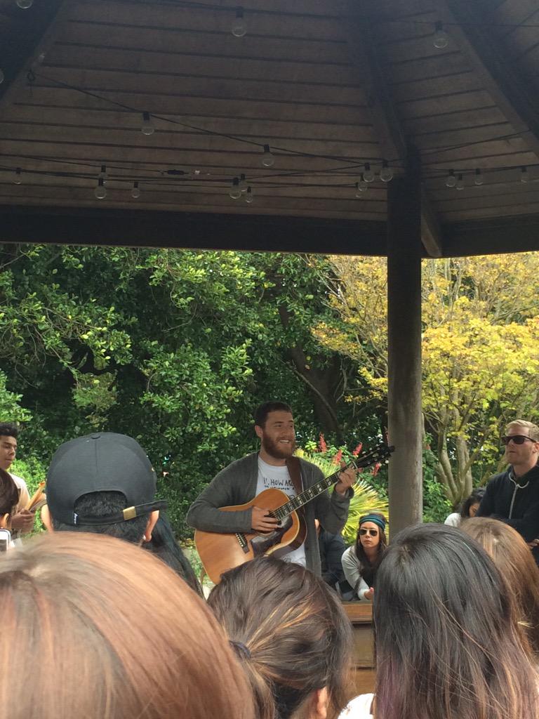 Mike Posner performing at San Francisco Botanical Garden in San Francisco, CA July 16, 2015
twitter.com/ChroniclesOfAzu
