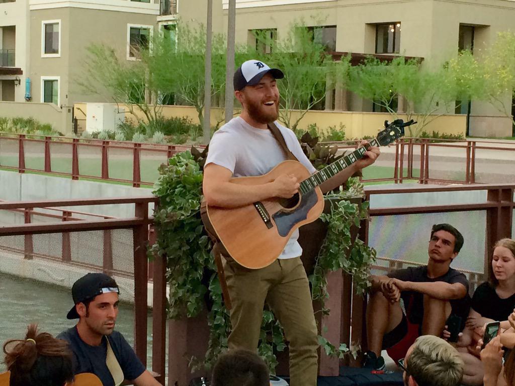 Mike Posner and Adam Friedman performing on the Ninja Tour in Scottsdale, AZ 6/27/2015
twitter.com/Laurakonderr
