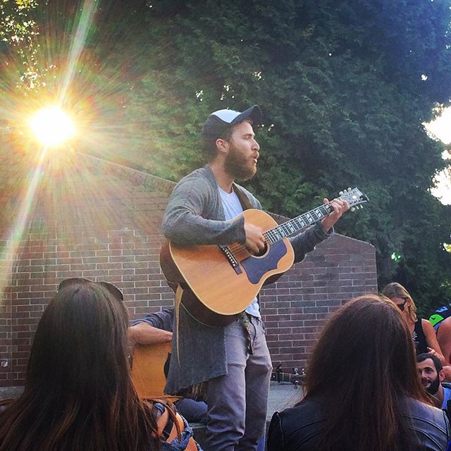 Mike Posner performing at Volunteer Park in Seattle, WA July 13, 2015
instagram.com/brigmix
