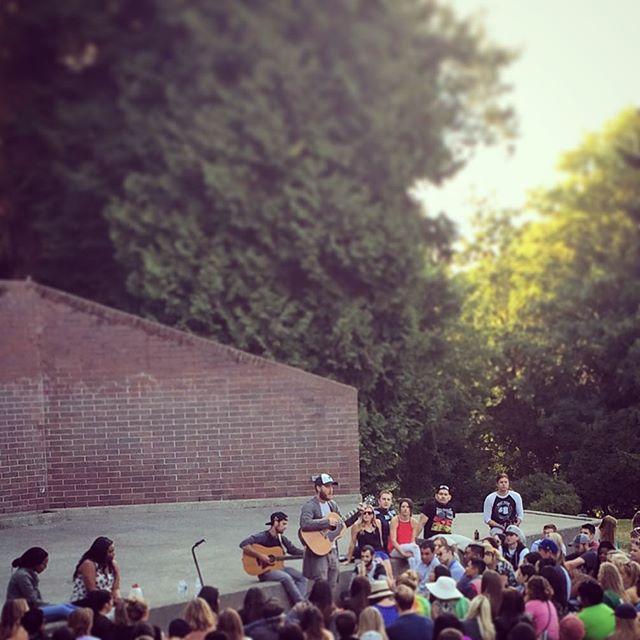 Mike Posner and Adam Friedman performing at Volunteer Park in Seattle, WA July 13, 2015
instagram.com/carolynrosele
