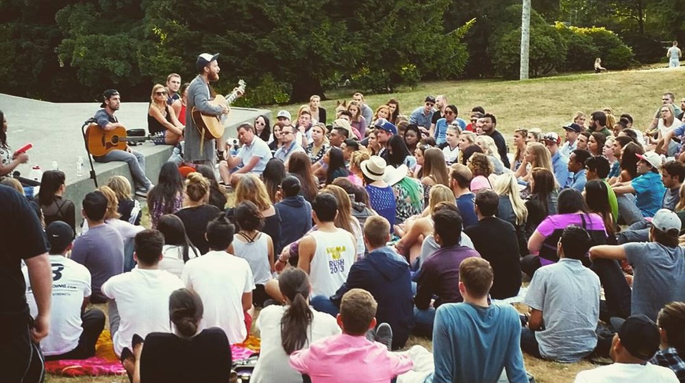 Mike Posner performing at Volunteer Park in Seattle, WA July 13, 2015
instagram.com/jbrantfilms
