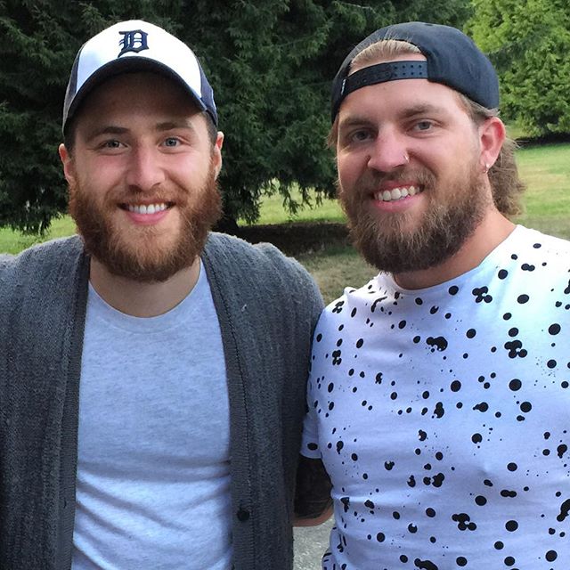 Mike Posner at Volunteer Park in Seattle, WA July 13, 2015
instagram.com/zluck
