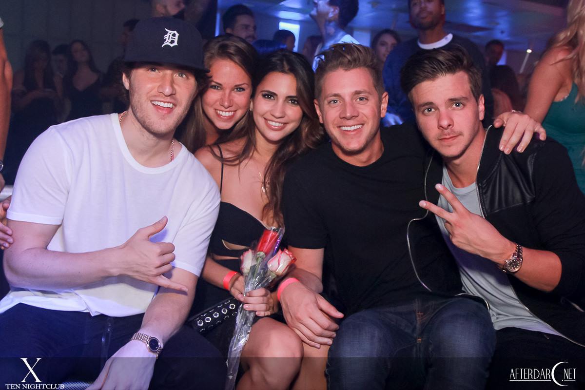 Mike Posner with Jef Holm and friends at Ten Nightclub in Newport Beach, CA 9/5/2014
facebook.com/TenNightclub
