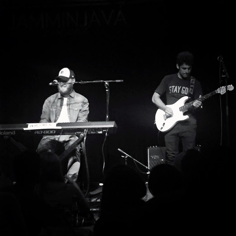 Mike Posner and Adam Friedman performing at Jammin Java in Vienna, VA July 26, 2015
instagram.com/aaronmkatz
