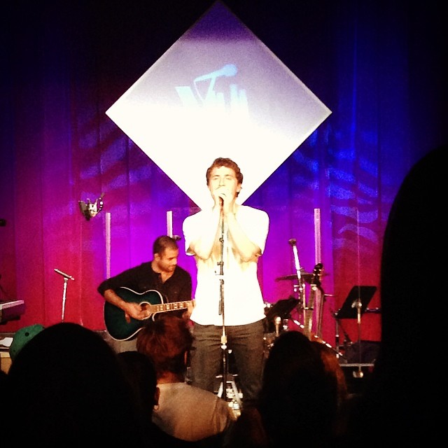 Mike Posner performing at VocalizeU Summer Artist Intensive 2014 in Los Angeles, CA 7/18/2014
Instagram @melrosejean
