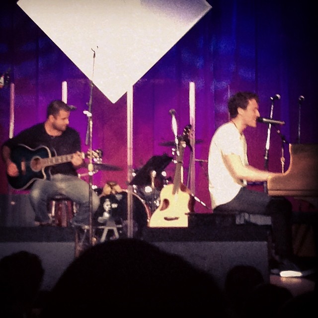 Mike Posner performing at VocalizeU Summer Artist Intensive 2014 in Los Angeles, CA 7/18/2014
Instagram @melrosejean
