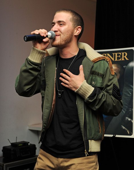 mike-posner_new-york-august-16-2010-celebrates-album-launch10.jpg