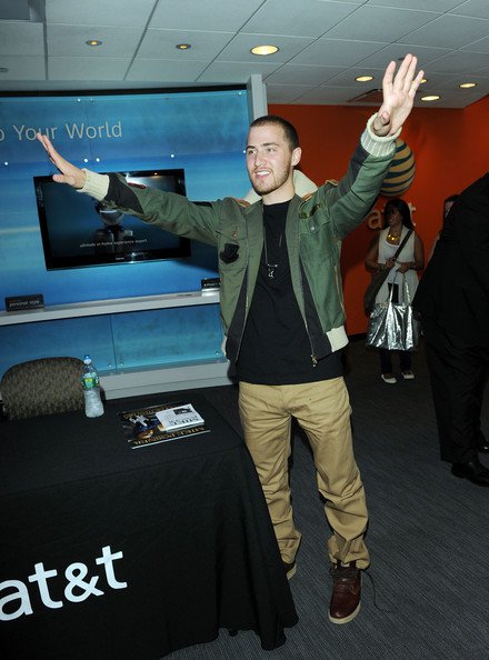 mike-posner_new-york-august-16-2010-celebrates-album-launch13.jpg