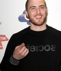 mike-posner-backstage-at-the-2011-summertime-ball-13.jpg