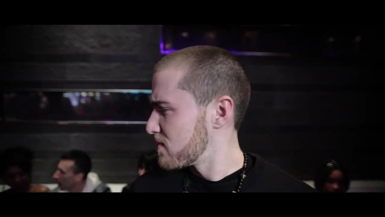 Clinton_Sparks_Ambiguous_ft__Mike_Posner___Big_SeanOfficial_Music_Video_-_YouTube_056.jpg