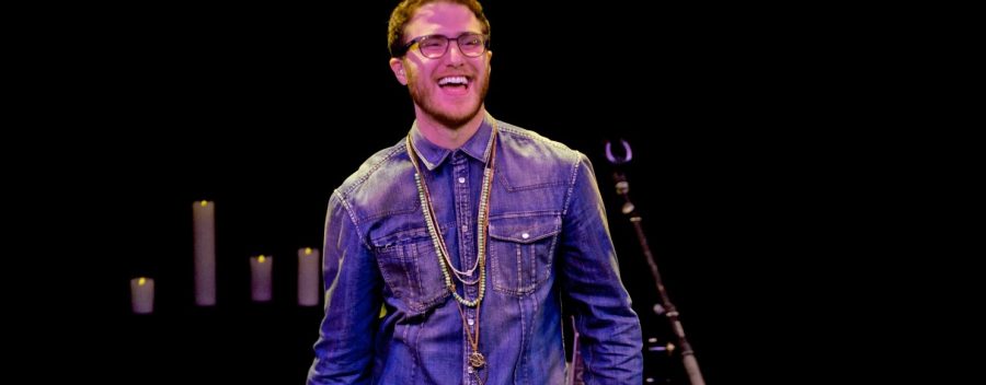 Mike Posner Performs “My Light” in Philadelphia – Unplugged Tour