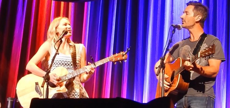 Jewel and Griffin House Perform “I Took A Pill In Ibiza” Duet