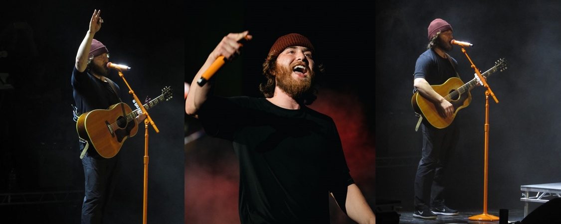 Mike Posner Performed at the 2018 B96 Jingle Bash